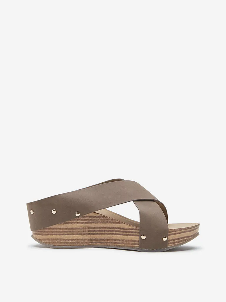 LUNA BLU Brown Criss-Cross Strap Wedge Heel Sandals