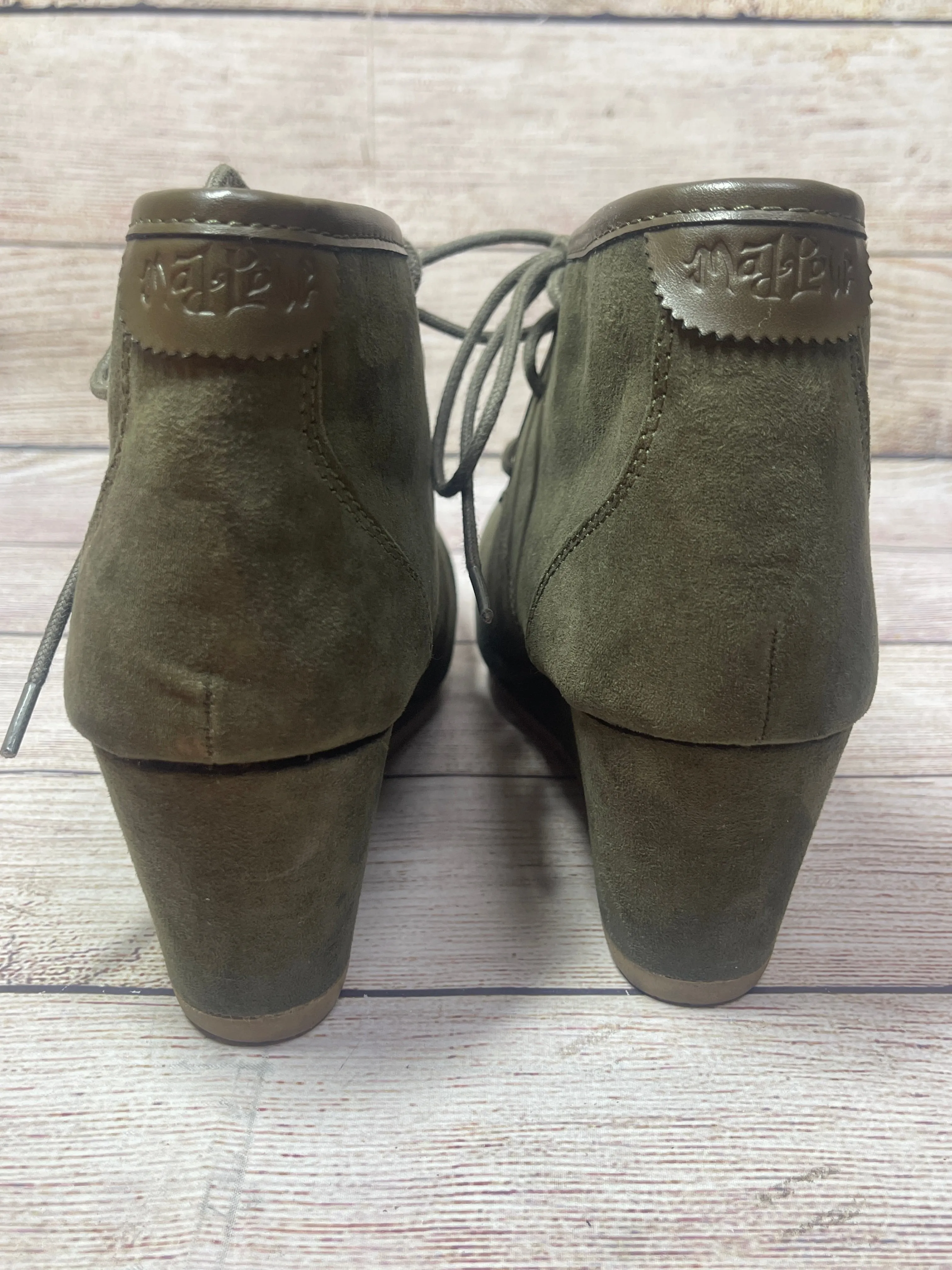 Shoes Heels Wedge By Mad Love In Green, Size: 9